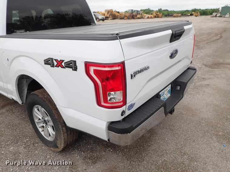 image for item DF1208 2015 Ford F150 SuperCrew pickup truck