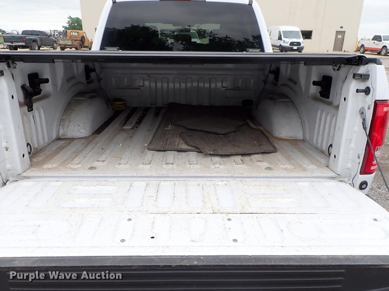 image for item DF1208 2015 Ford F150 SuperCrew pickup truck