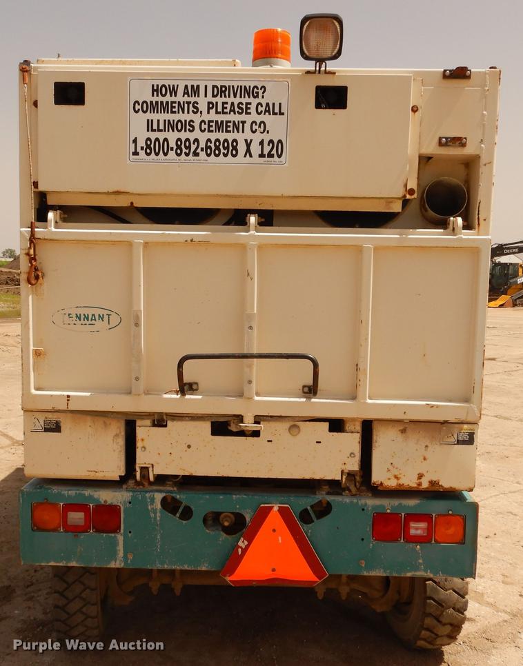 image for item DF6594 2001 Tennant 830I street sweeper