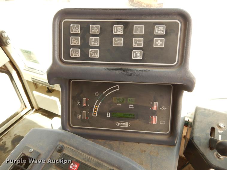 image for item DF6594 2001 Tennant 830I street sweeper