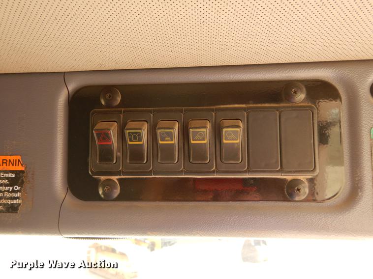 image for item DF6594 2001 Tennant 830I street sweeper