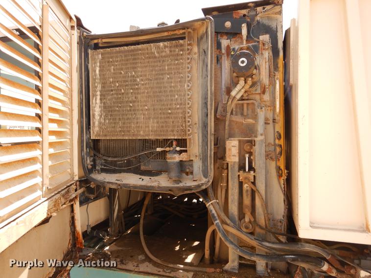 image for item DF6594 2001 Tennant 830I street sweeper