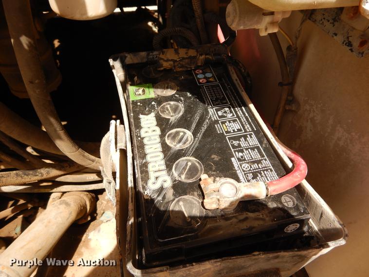 image for item DF6594 2001 Tennant 830I street sweeper