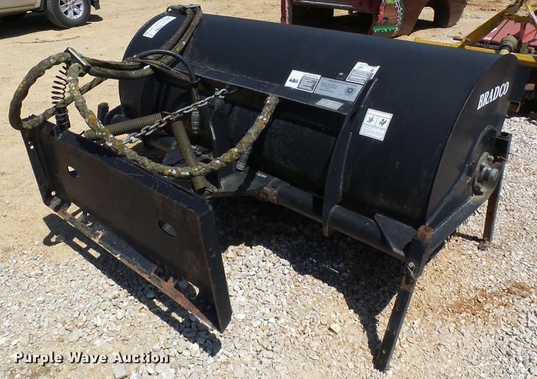 image for item DF7282 Bradco 33611 skid steer broom