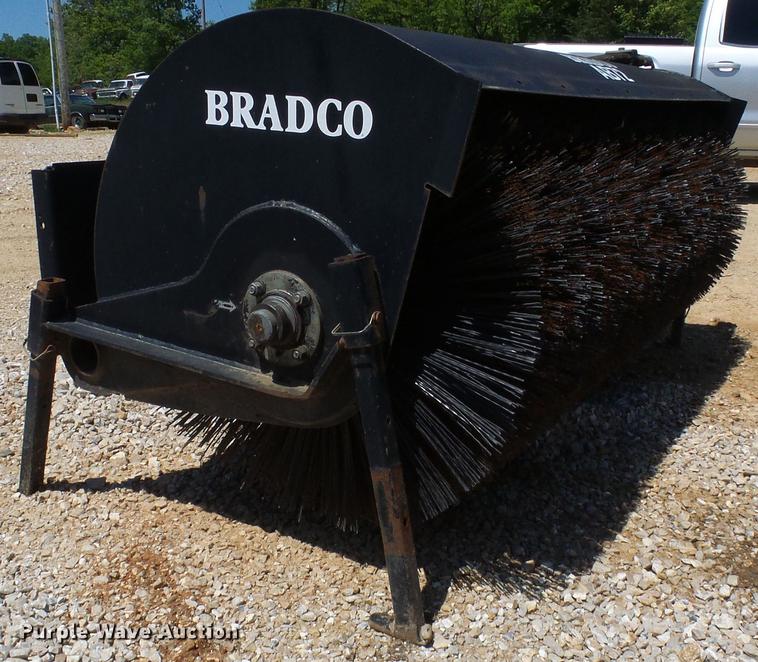 image for item DF7282 Bradco 33611 skid steer broom