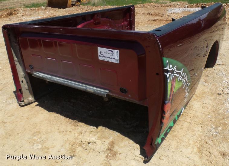 Dodge Ram 2500 pickup truck bed in Eldon, MO Item DF7284 sold
