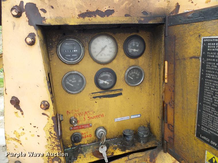 image for item DF7300 Leroi 185 air compressor