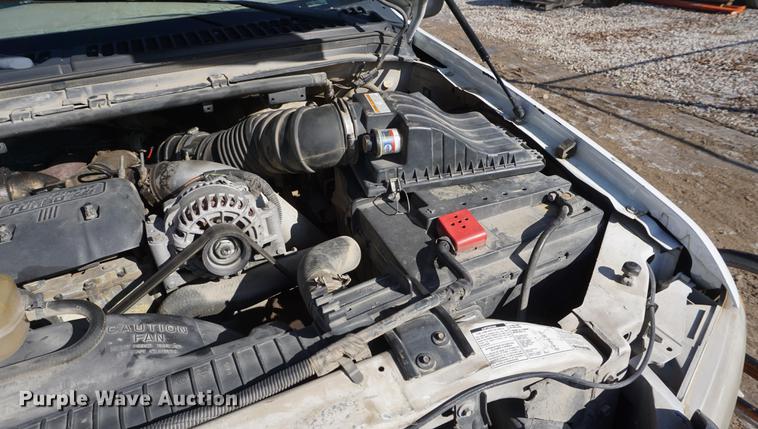 image for item DF7624 1999 Ford F350 Super Duty Crew Cab flatbed pickup truck