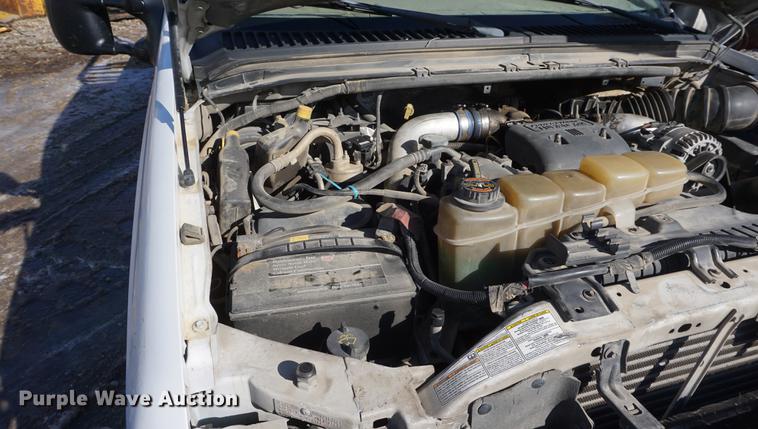 image for item DF7624 1999 Ford F350 Super Duty Crew Cab flatbed pickup truck