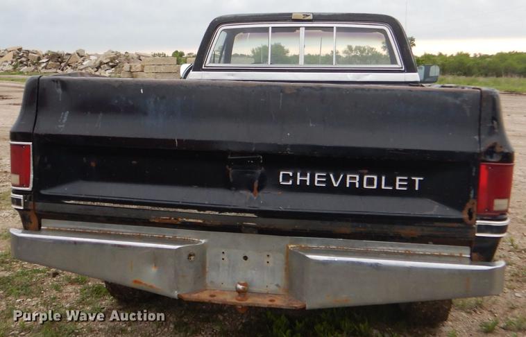 image for item DG1084 1986 Chevrolet Scottsdale 10 pickup truck