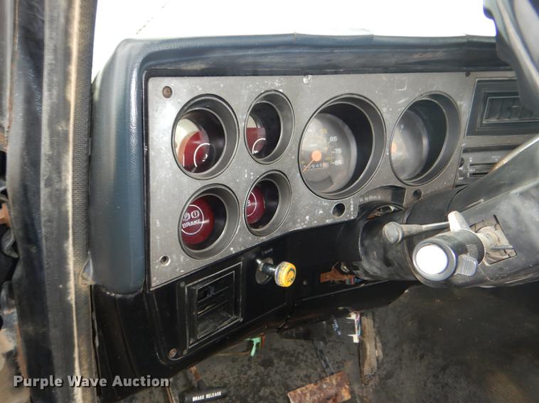 image for item DG1084 1986 Chevrolet Scottsdale 10 pickup truck