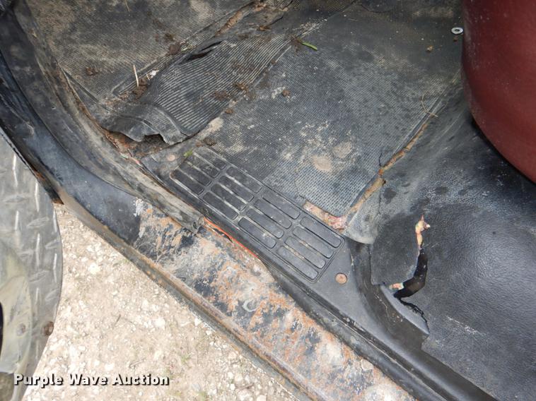 image for item DG1084 1986 Chevrolet Scottsdale 10 pickup truck