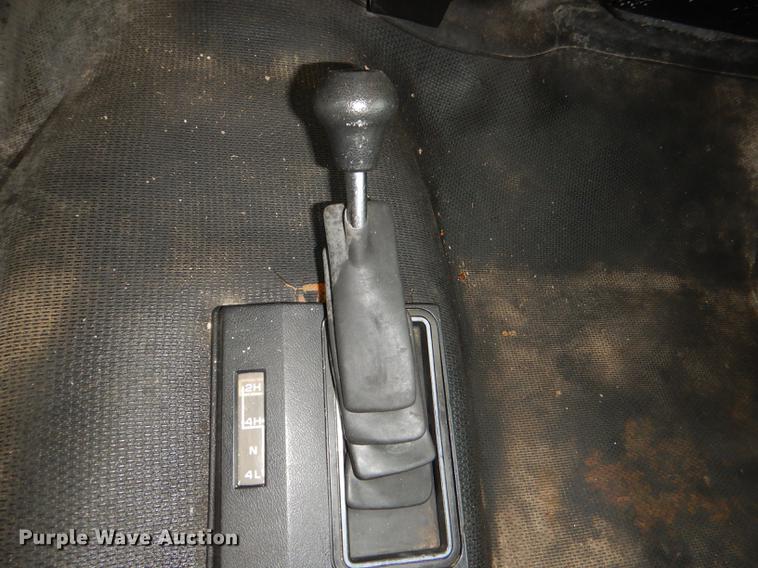 image for item DG1084 1986 Chevrolet Scottsdale 10 pickup truck