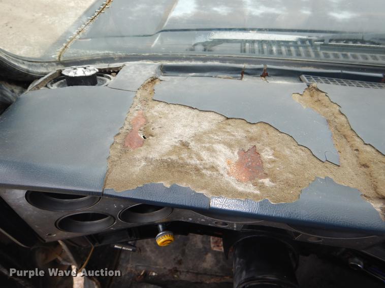 image for item DG1084 1986 Chevrolet Scottsdale 10 pickup truck