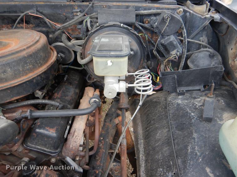 image for item DG1084 1986 Chevrolet Scottsdale 10 pickup truck