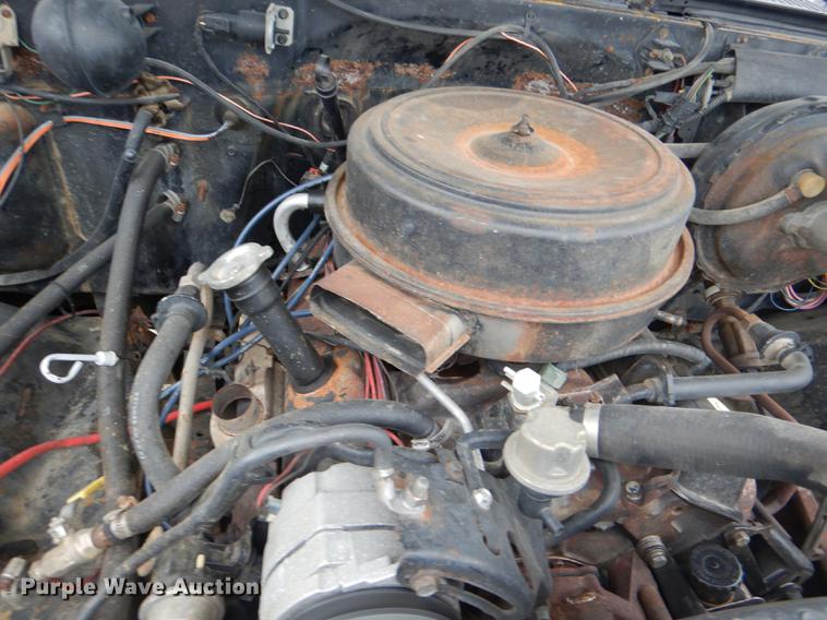 image for item DG1084 1986 Chevrolet Scottsdale 10 pickup truck