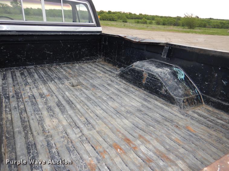 image for item DG1084 1986 Chevrolet Scottsdale 10 pickup truck