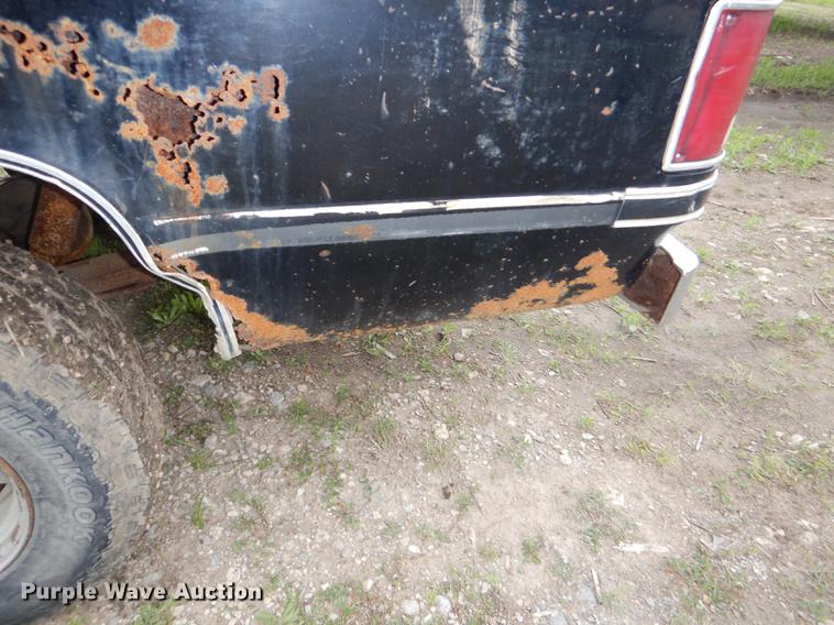 image for item DG1084 1986 Chevrolet Scottsdale 10 pickup truck