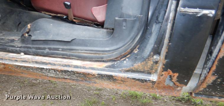 image for item DG1084 1986 Chevrolet Scottsdale 10 pickup truck