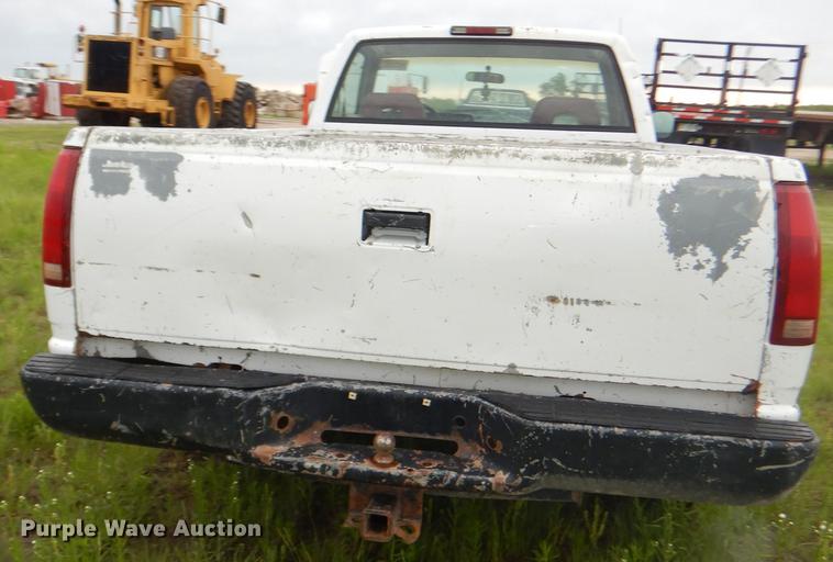 image for item DG1085 1994 Chevrolet C1500 pickup truck
