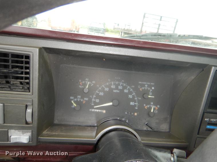 image for item DG1085 1994 Chevrolet C1500 pickup truck