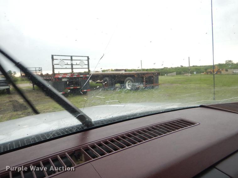 image for item DG1085 1994 Chevrolet C1500 pickup truck