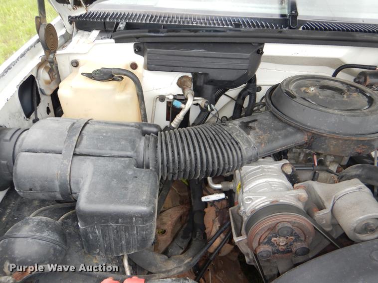 image for item DG1085 1994 Chevrolet C1500 pickup truck