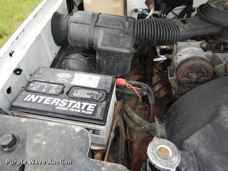 image for item DG1085 1994 Chevrolet C1500 pickup truck