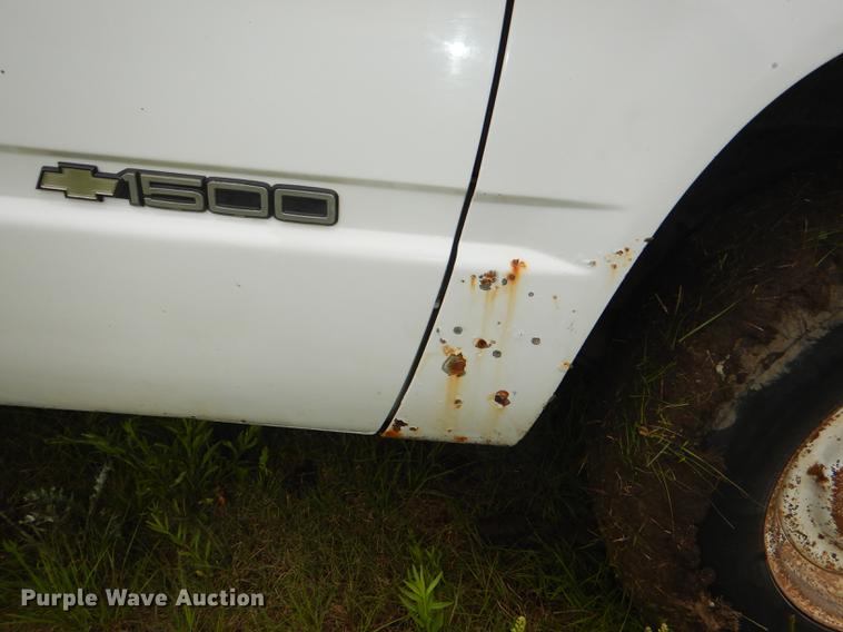 image for item DG1085 1994 Chevrolet C1500 pickup truck