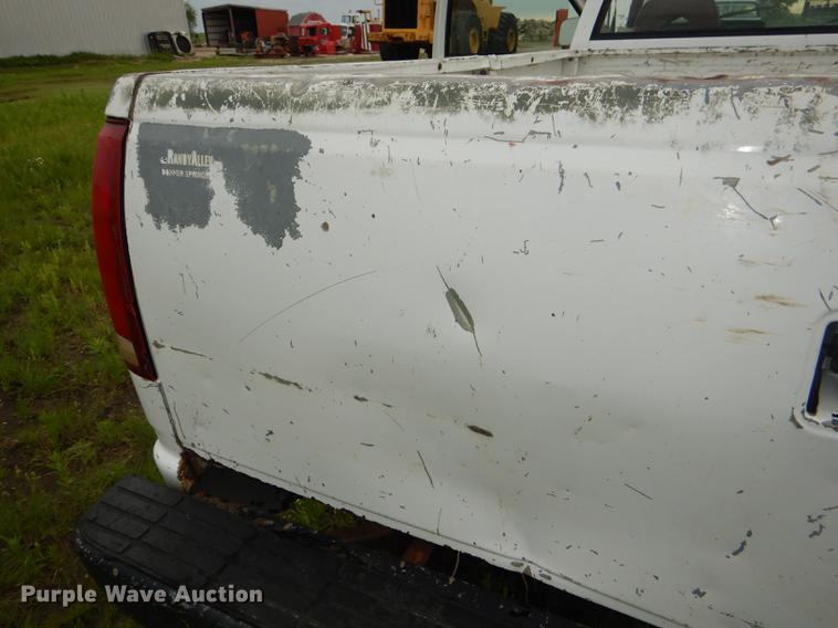 image for item DG1085 1994 Chevrolet C1500 pickup truck