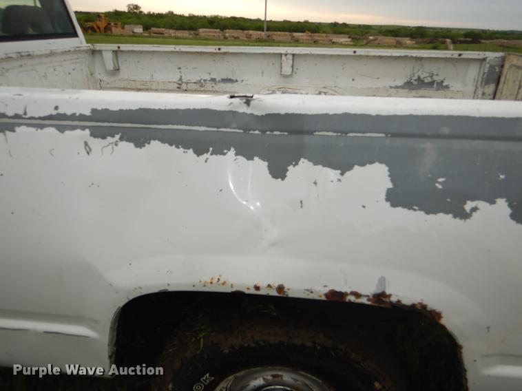 image for item DG1085 1994 Chevrolet C1500 pickup truck