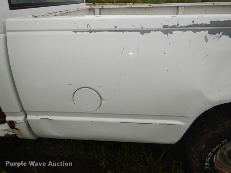 image for item DG1085 1994 Chevrolet C1500 pickup truck