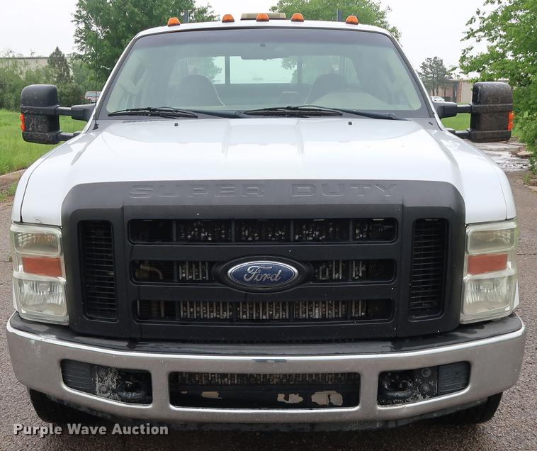 image for item DG3428 2008 Ford F350 Super Duty XL SuperCab utility bed pickup truck