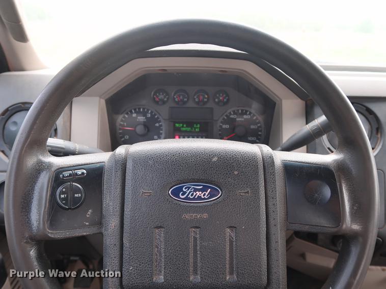 image for item DG3428 2008 Ford F350 Super Duty XL SuperCab utility bed pickup truck