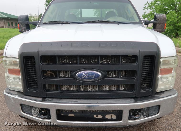 image for item DG3428 2008 Ford F350 Super Duty XL SuperCab utility bed pickup truck