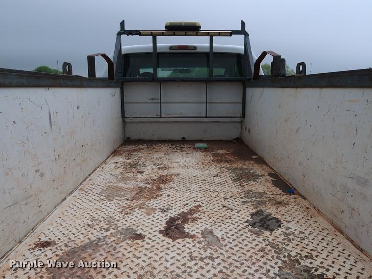 image for item DG3428 2008 Ford F350 Super Duty XL SuperCab utility bed pickup truck