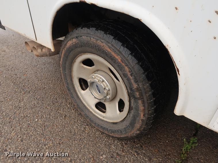 image for item DG3428 2008 Ford F350 Super Duty XL SuperCab utility bed pickup truck