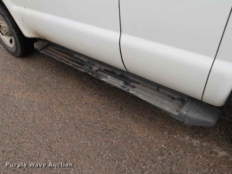 image for item DG3428 2008 Ford F350 Super Duty XL SuperCab utility bed pickup truck