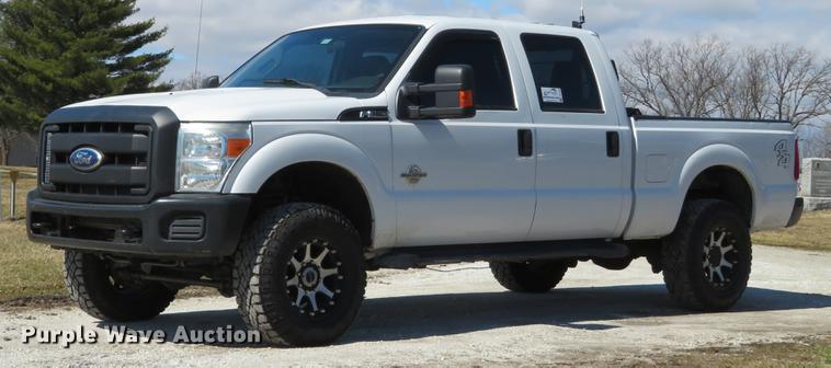 image for item DG3906 2011 Ford F350 Super Duty XL Crew Cab pickup truck