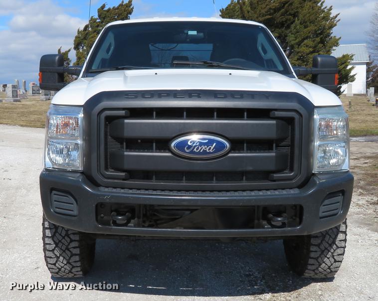image for item DG3906 2011 Ford F350 Super Duty XL Crew Cab pickup truck