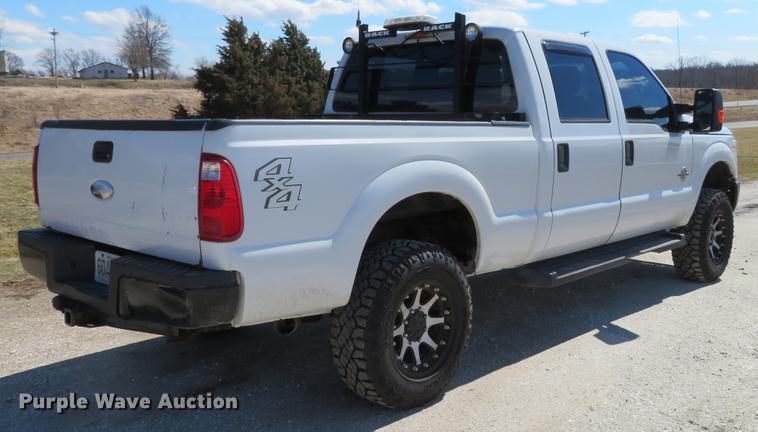 image for item DG3906 2011 Ford F350 Super Duty XL Crew Cab pickup truck