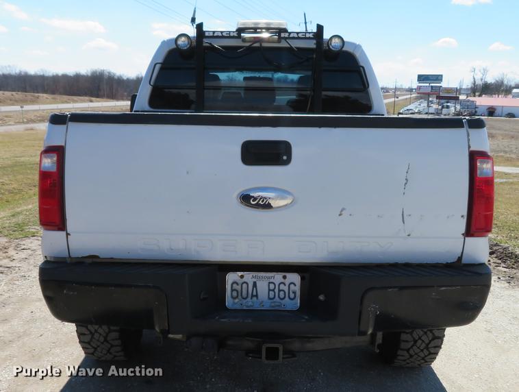 image for item DG3906 2011 Ford F350 Super Duty XL Crew Cab pickup truck