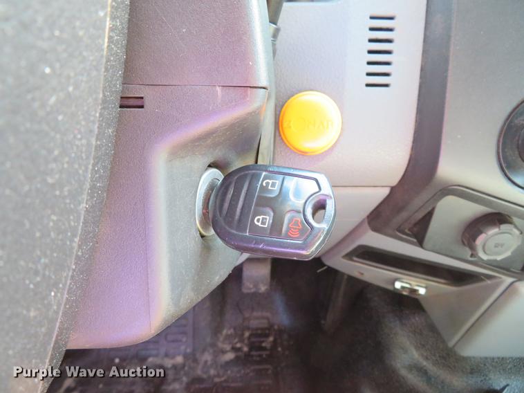 image for item DG3906 2011 Ford F350 Super Duty XL Crew Cab pickup truck