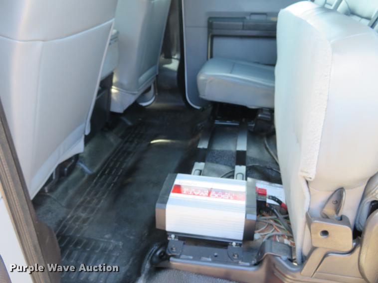 image for item DG3906 2011 Ford F350 Super Duty XL Crew Cab pickup truck