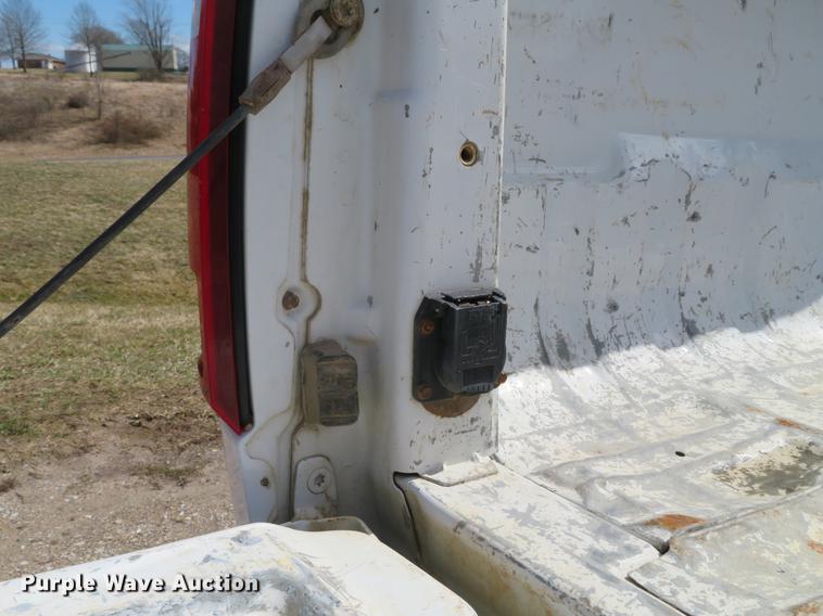 image for item DG3906 2011 Ford F350 Super Duty XL Crew Cab pickup truck