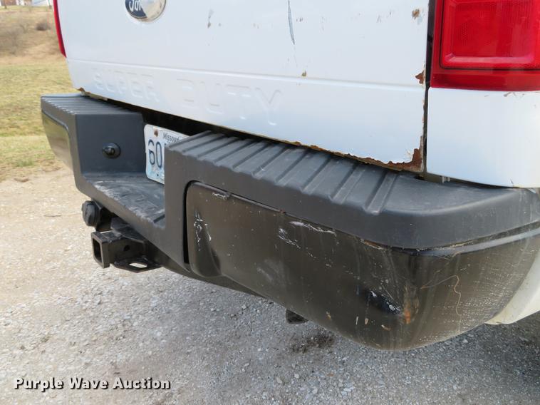 image for item DG3906 2011 Ford F350 Super Duty XL Crew Cab pickup truck