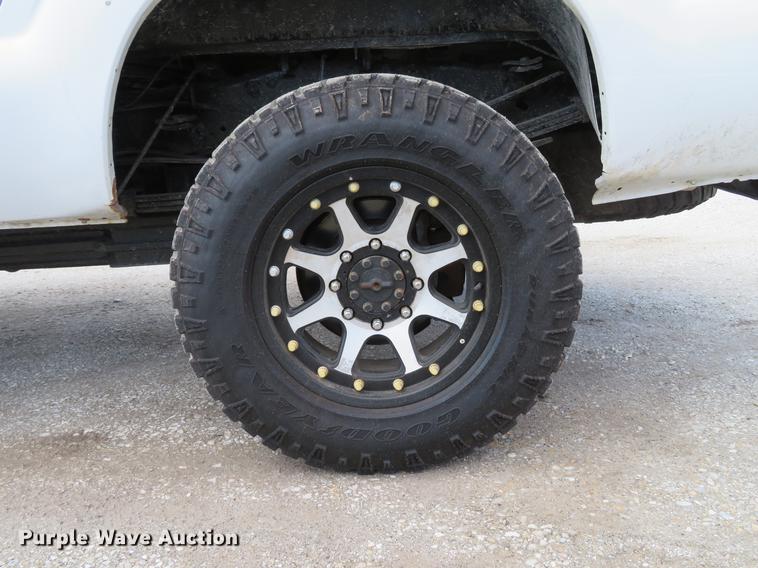 image for item DG3906 2011 Ford F350 Super Duty XL Crew Cab pickup truck