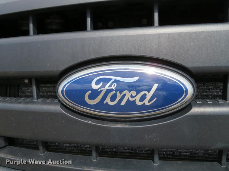 image for item DG3906 2011 Ford F350 Super Duty XL Crew Cab pickup truck