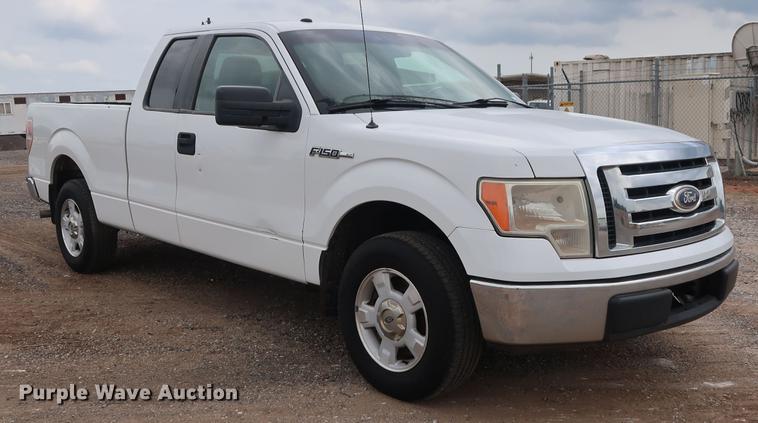 image for item DG4000 2010 Ford F150 XLT SuperCab pickup truck