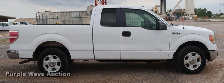 image for item DG4000 2010 Ford F150 XLT SuperCab pickup truck
